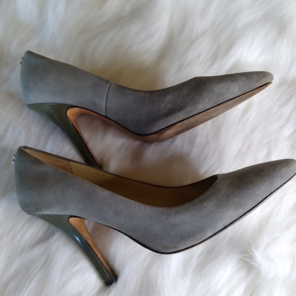 coach grey suede heels size 5.5 - Picture 1 of 10